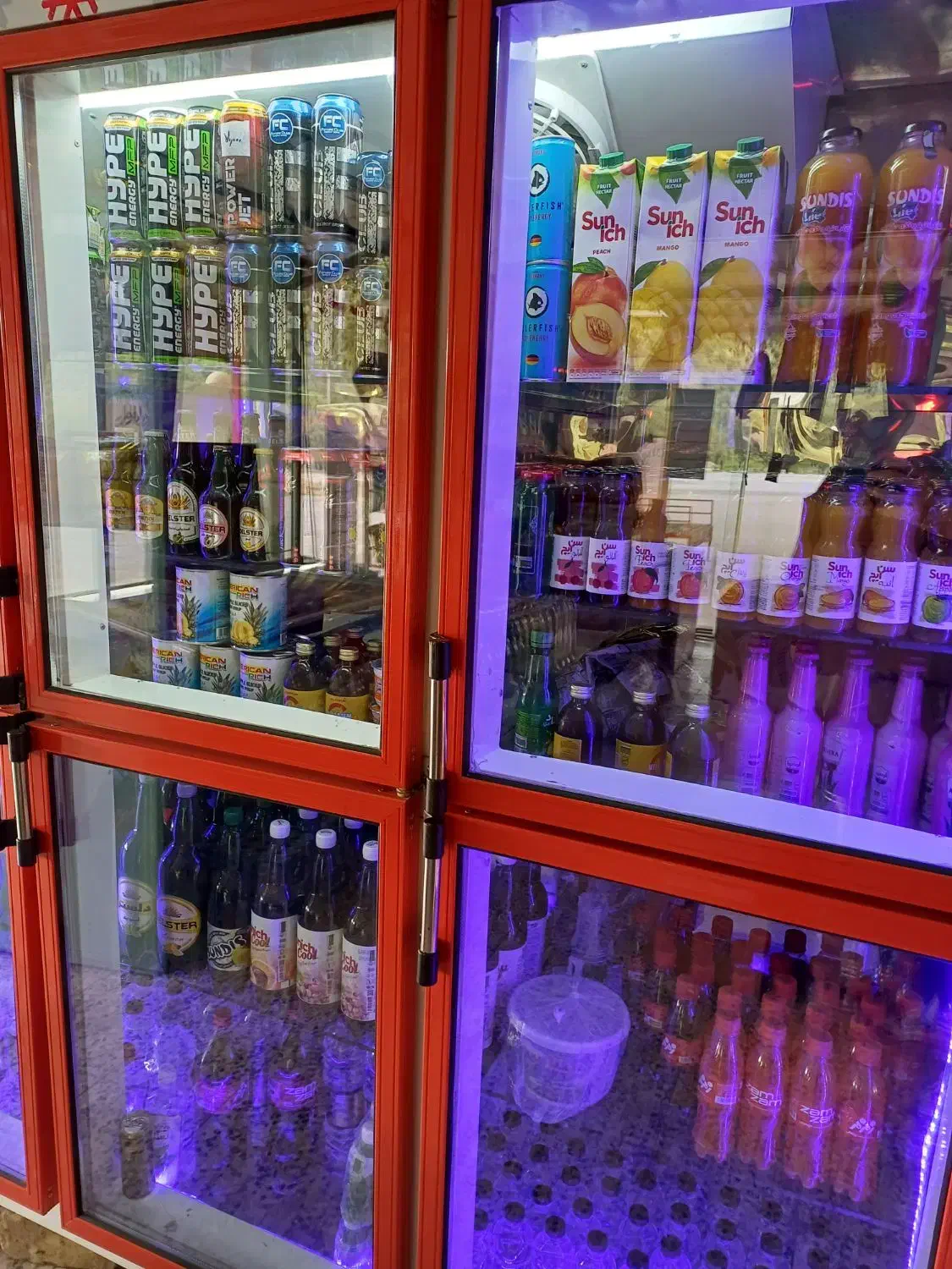 استخدام فروشنده نظافت نمازخانه سرویس و مغازه|استخدام سرایداری و نظافت|لردگان, |دیوار