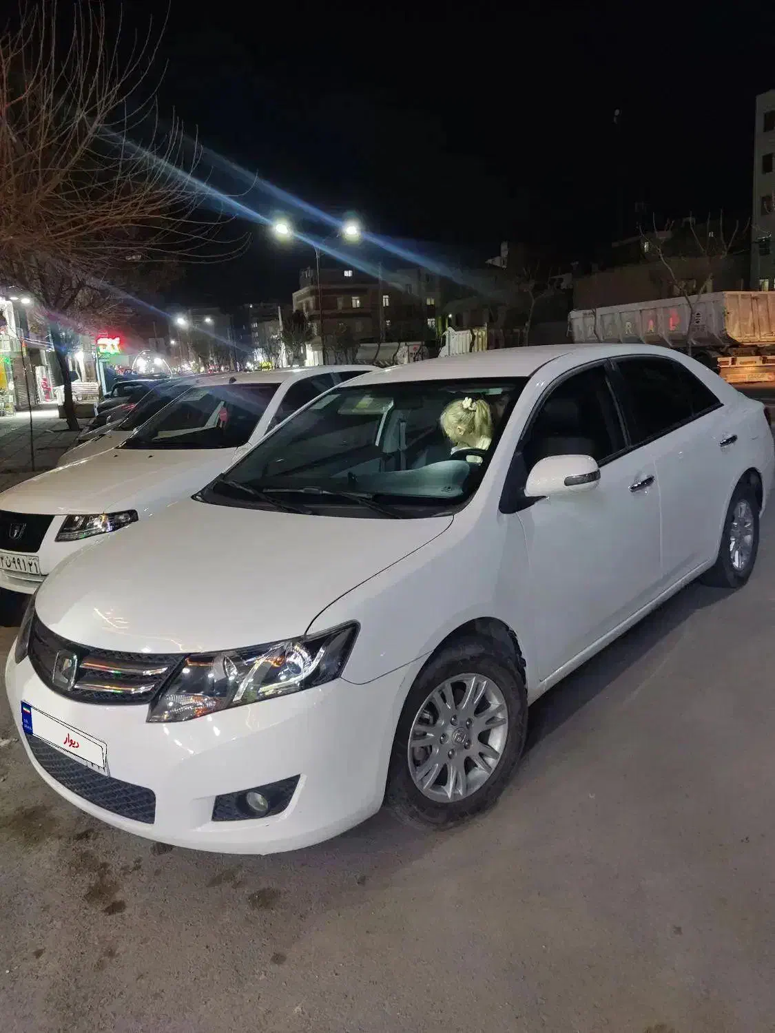 آریو مدل ۹۷|خودرو سواری و وانت|شهر ری, بازار گل خاوران|دیوار