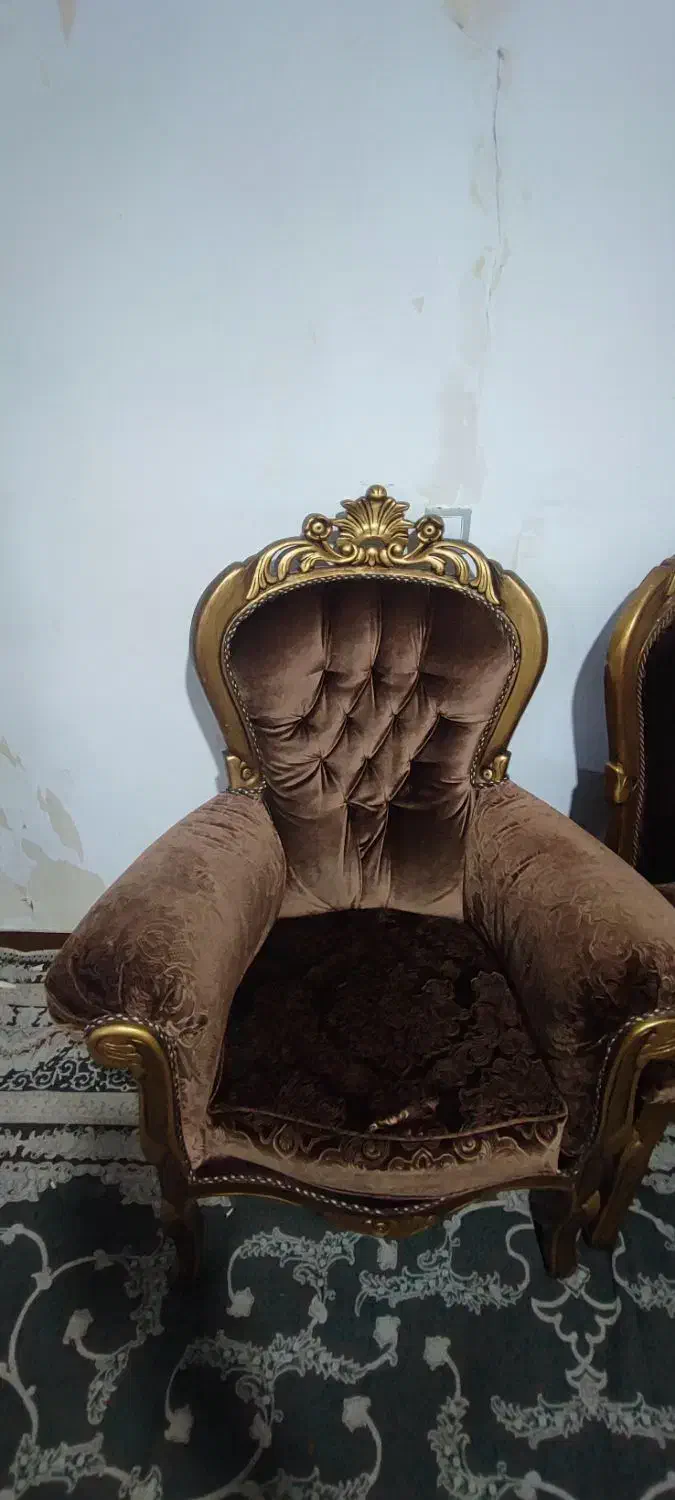 مبل سلطنتی|مبلمان خانگی و میز عسلی|شیراز, شیخ روزبهان|دیوار