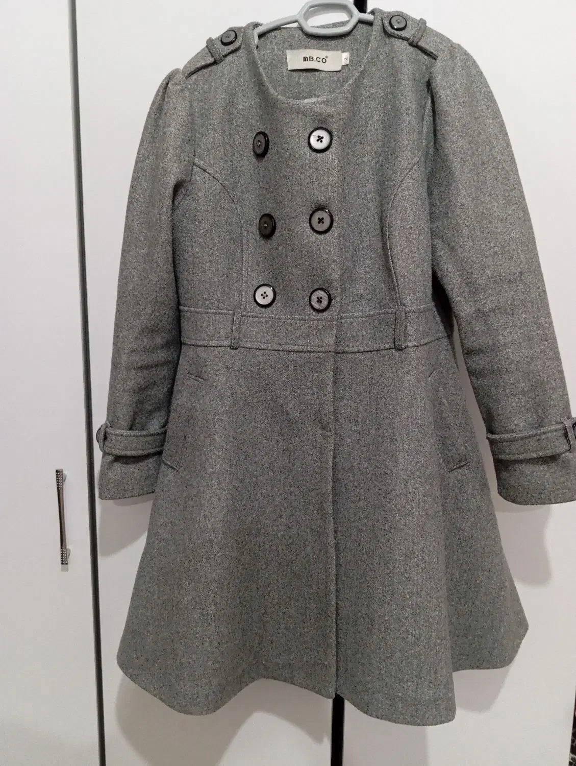 پالتو|لباس|افشار, |دیوار