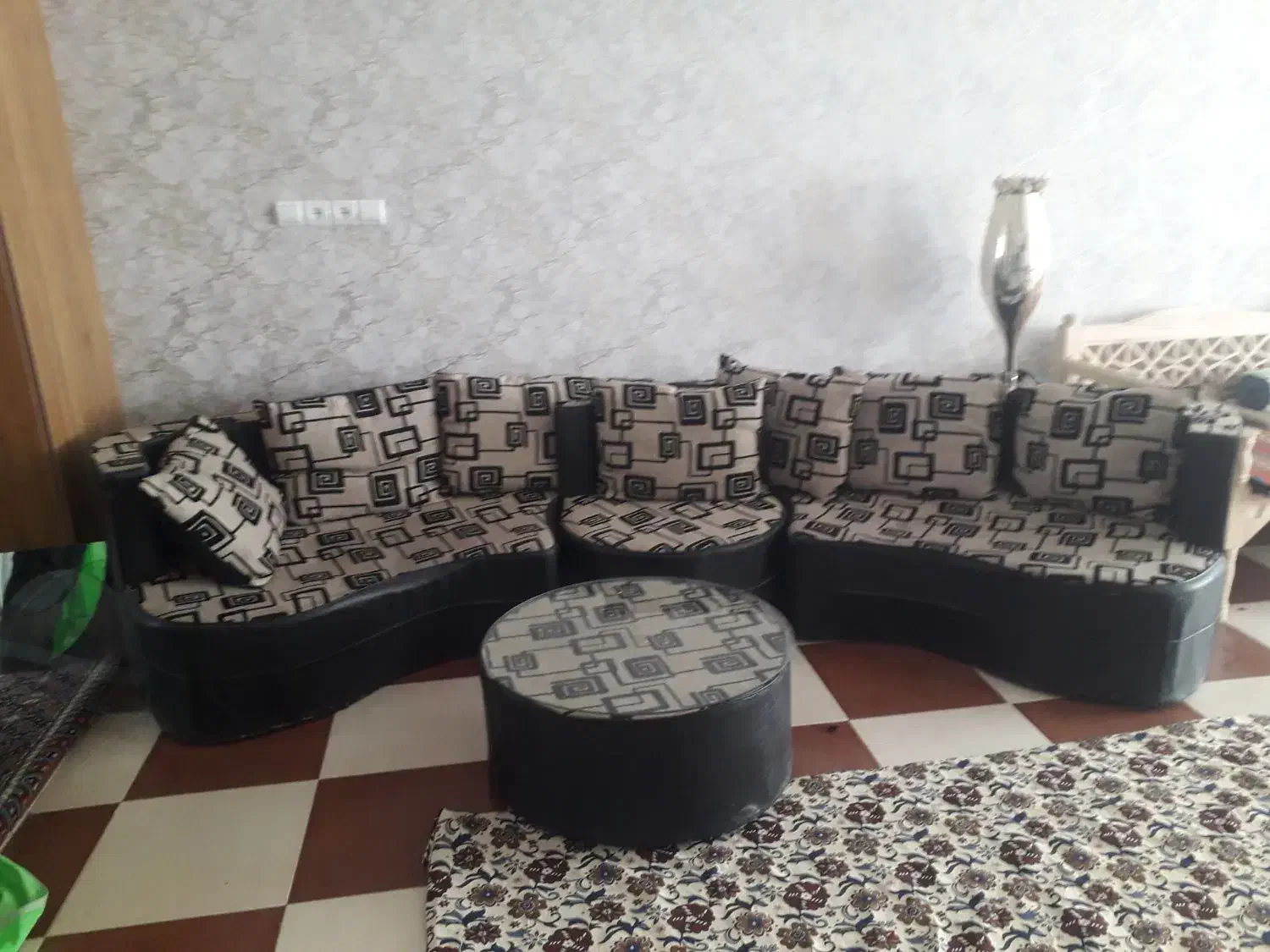 مبل گردمان هفت نفره|مبلمان خانگی و میز عسلی|بروجرد, |دیوار