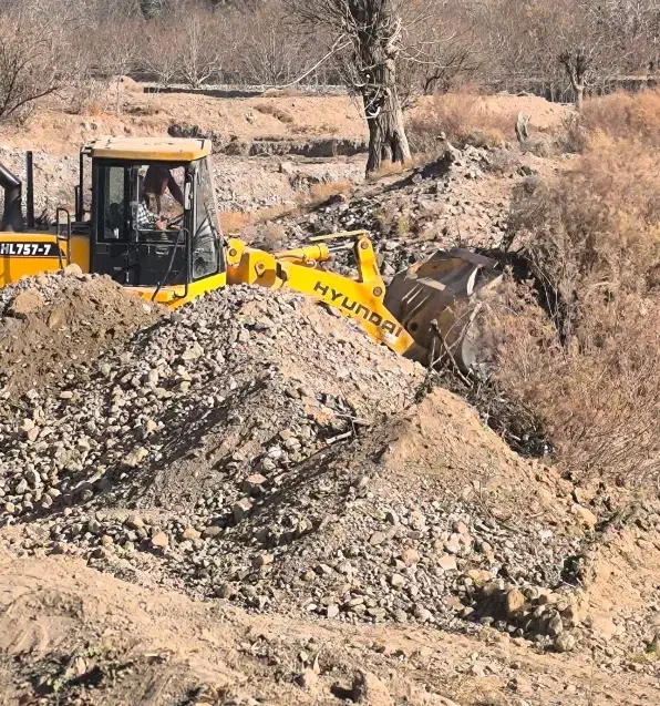 اجاره لودر پاکت۴.۵ تن|خدمات حمل و نقل|تربتحیدریه, شهدا|دیوار