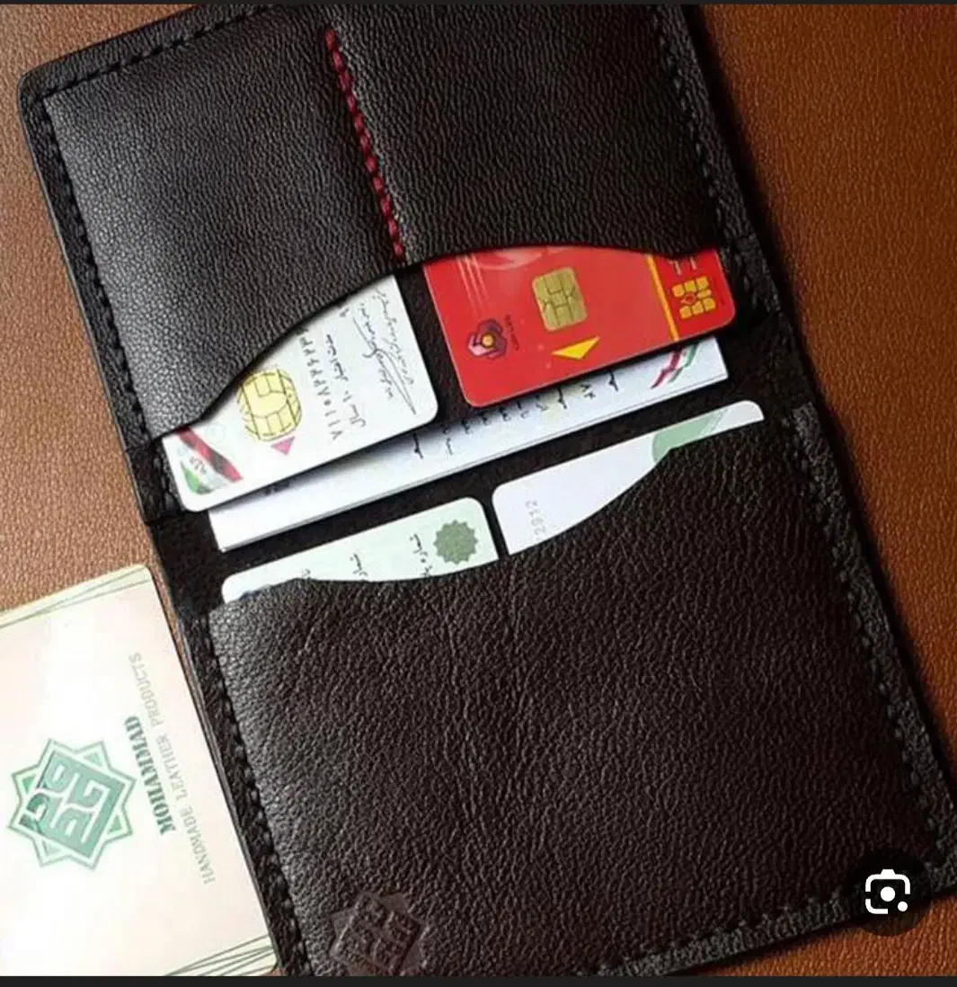 مدارک گم شده|اشیا|خرامه, |دیوار