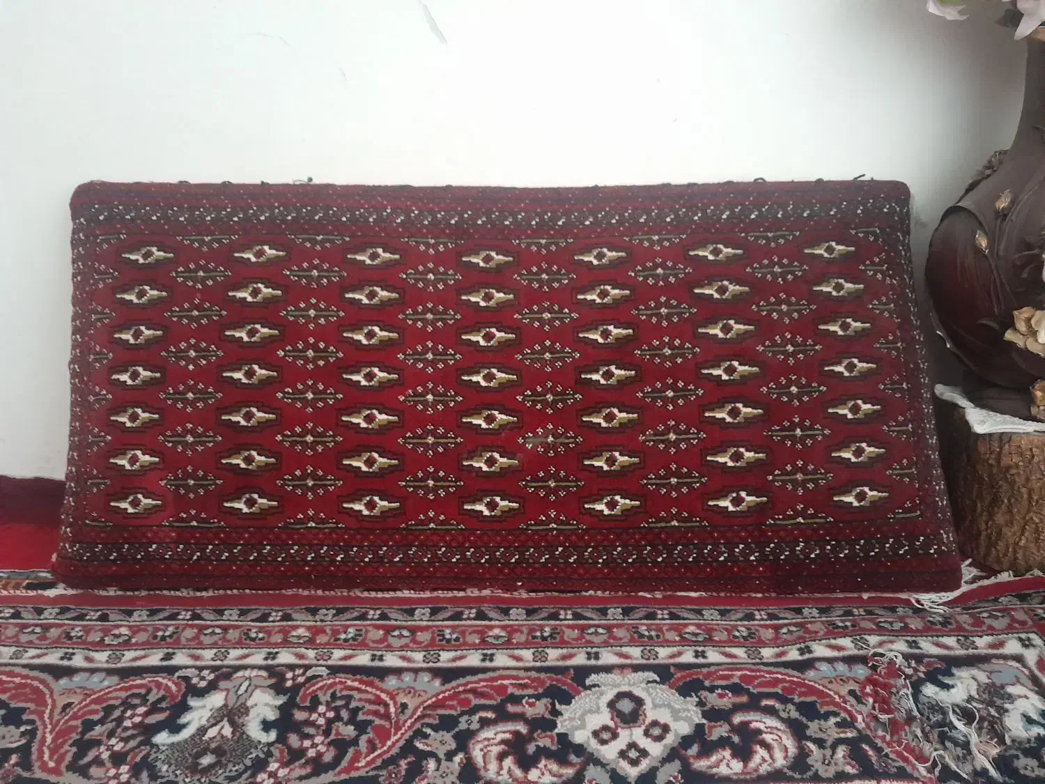 پشتی|پشتی|میانه, |دیوار