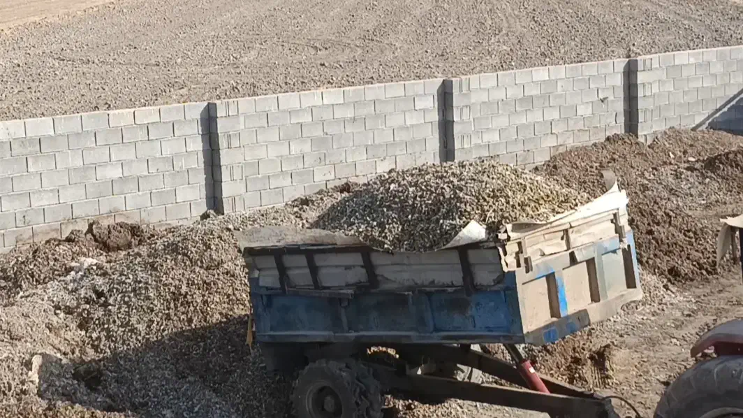 کود مرغی(تخم گذار)شیراز به همه جا|خدمات باغبانی و درختکاری|میناب, |دیوار