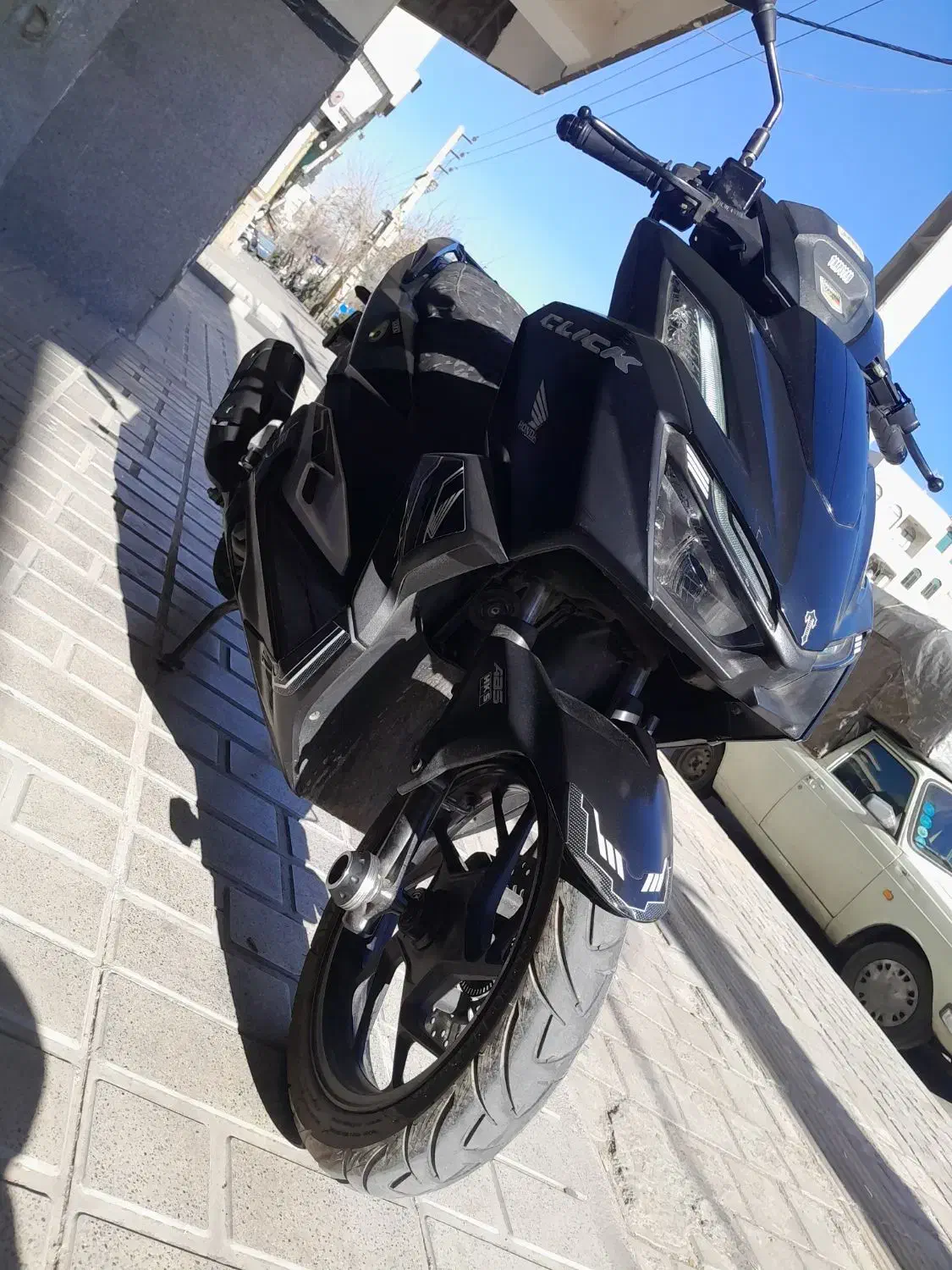 واریو ۱۷۰ مشکی|موتورسیکلت|ری, جوانمرد قصاب|دیوار