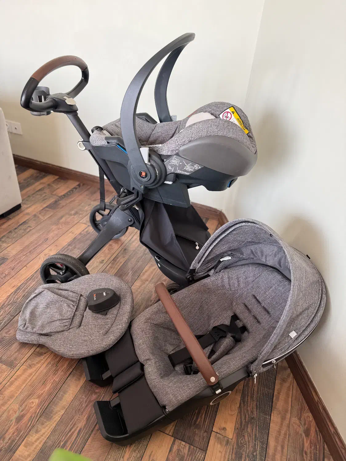 کالسکه استاک|کالسکه و لوازم جانبی|تهران, نیاوران|دیوار