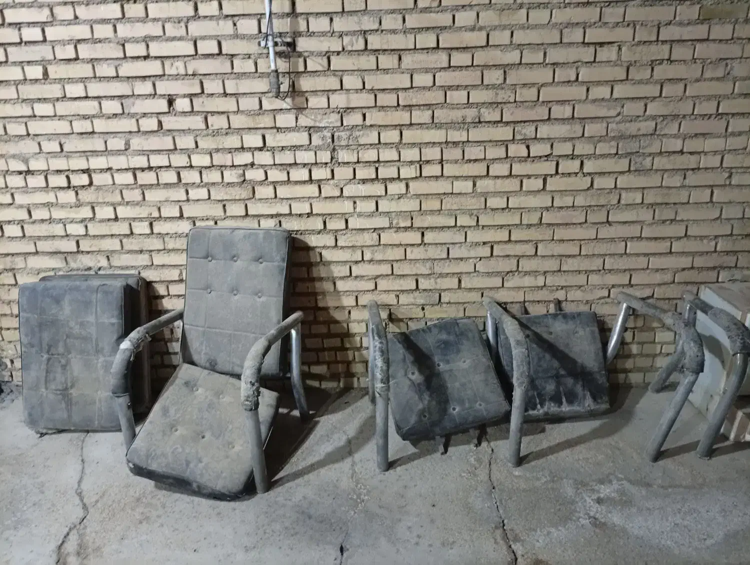 صندلی|مبلمان اداری|امیدیه, |دیوار