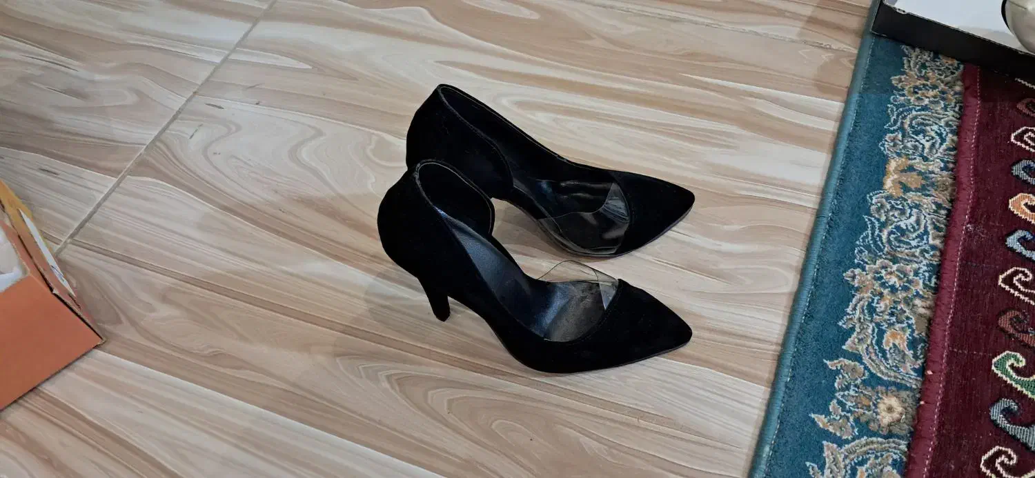 کفش مجلسی|لباس|اردبیل, |دیوار