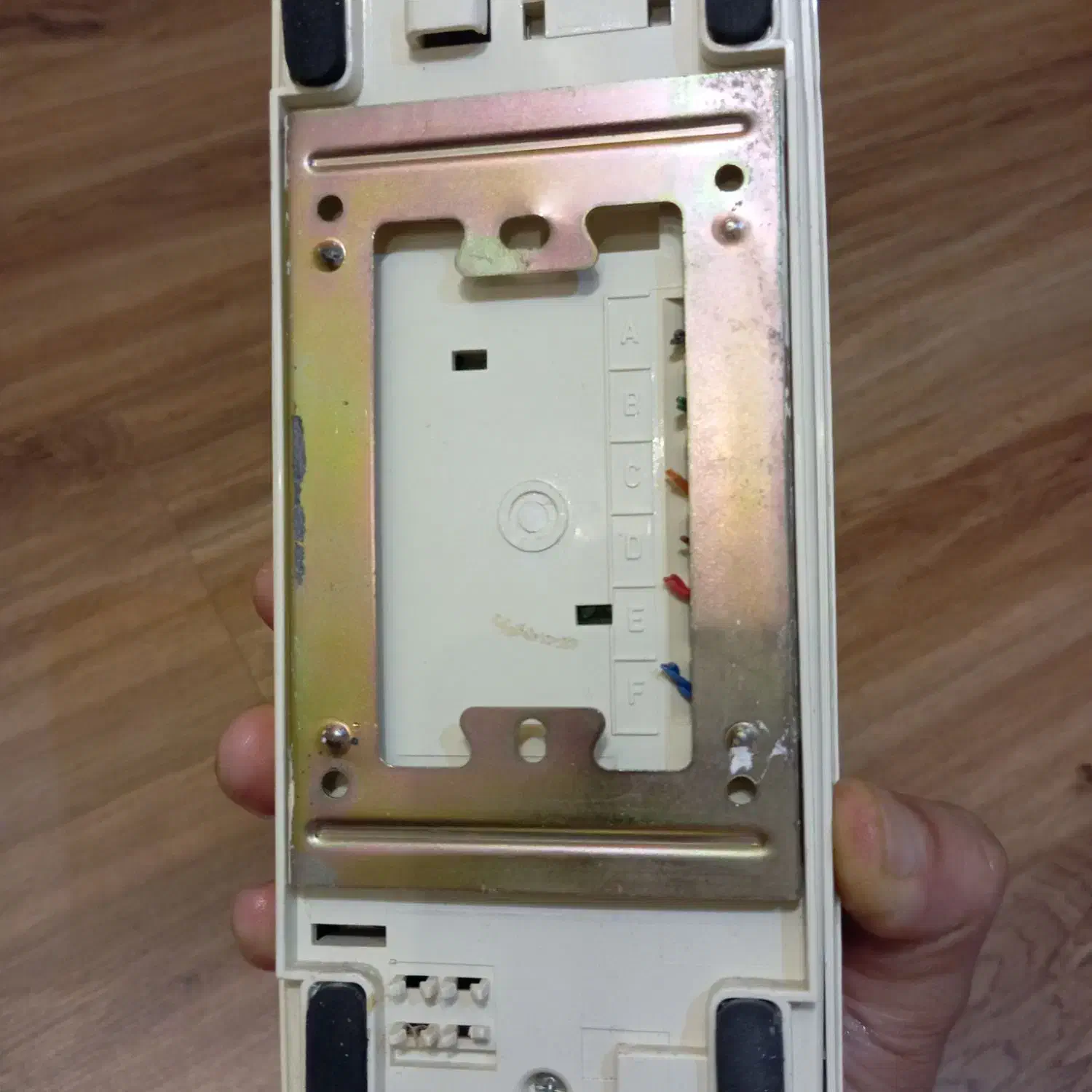 آیفون معمولی|کلکسیون اشیاء عتیقه|شاهین‌شهر, فردوسی|دیوار