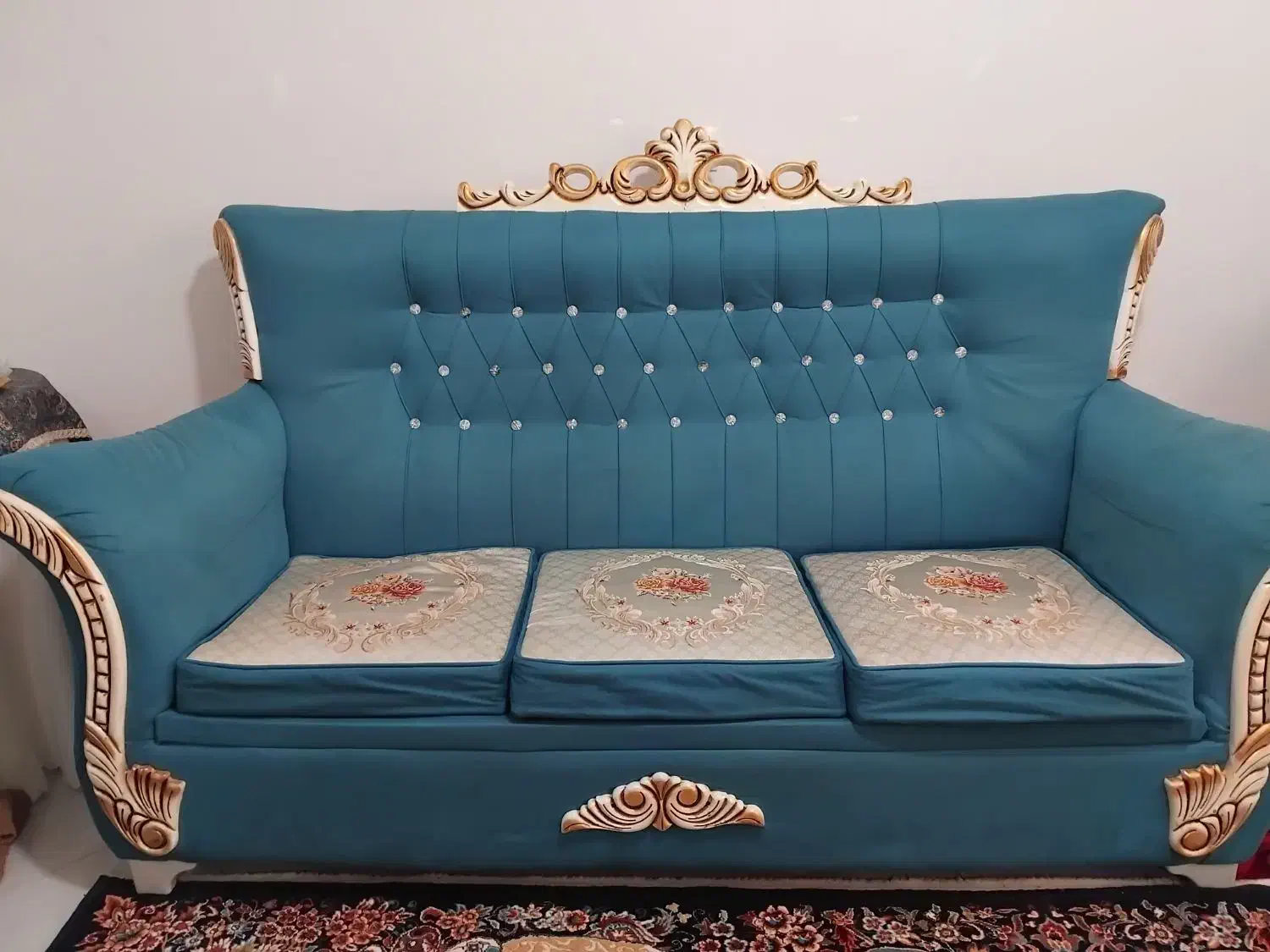 مبل|مبلمان خانگی و میز عسلی|شیروان (خراسان), |دیوار