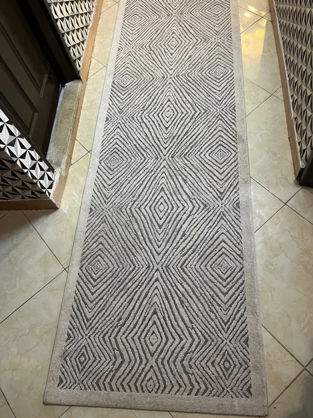 دو عدد فرش کناره سایز ۱در ۳ و یک پادری همه همرنگ|فرش|اراک, |دیوار