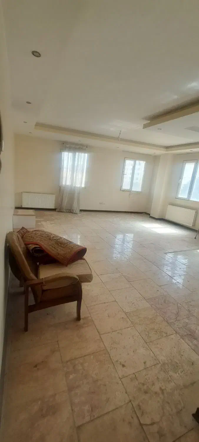 ۷۰ متر دو خواب تخلیه فوری با پارکینگ موتور|اجارهٔ آپارتمان|تهران, شیوا|دیوار