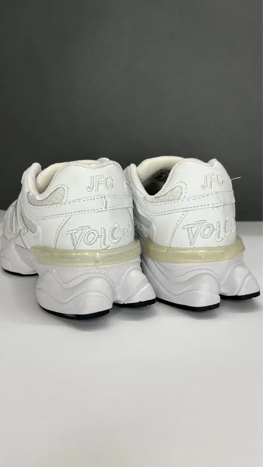 کتونی نیوبالانس ۹۰۶۰ زنانه رنگبندی کامل|کیف، کفش، کمربند|تهران, ابوذر|دیوار