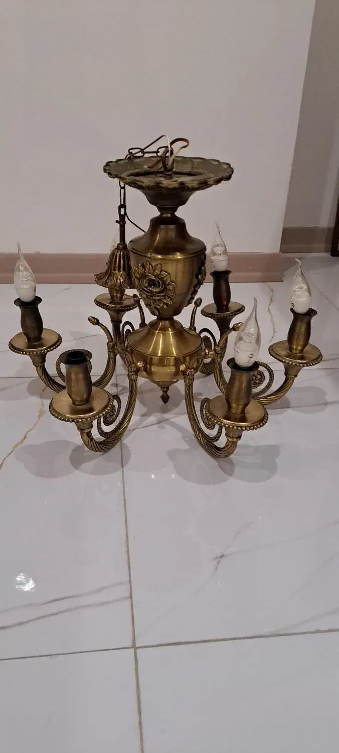 لوستر|لوستر و چراغ آویز|کاشان, باهنر|دیوار