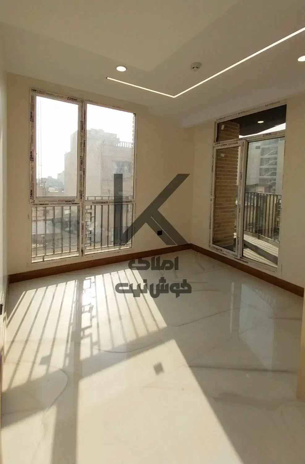 توانیر ۱۳۵ متر نوساز سوپر لوکس (آفتاب گیر بی نظیر)