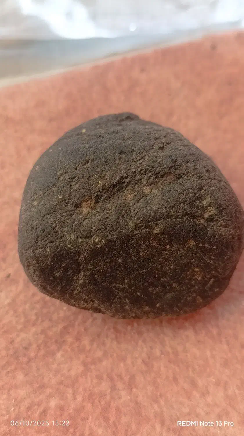 شهاب سنگ.|کلکسیون اشیاء عتیقه|شهریار, شهریار|دیوار