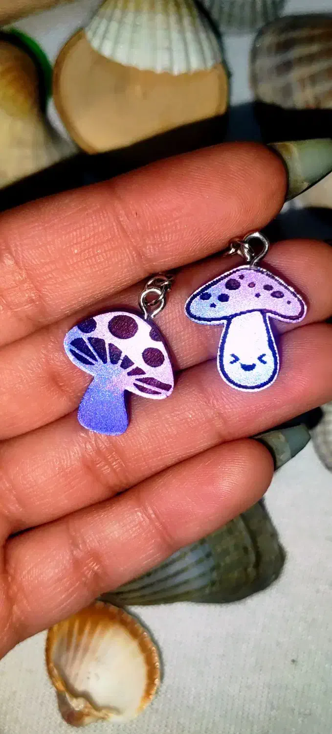 آویز جاسوئیچی زیرسیگاری اکسسوری بدلیجات|جواهرات|مشهد, عامل|دیوار