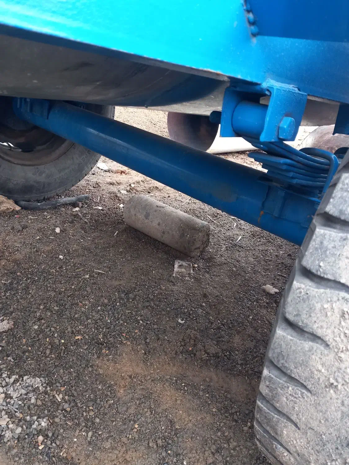 تانکر ۲۰۰۰ هزار لیتری|ماشین‌آلات صنعتی|دیواندره, |دیوار