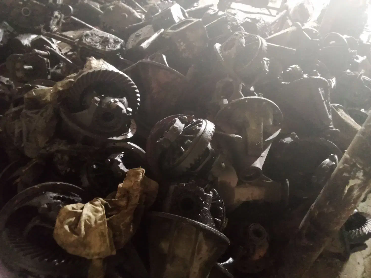 لوازم. استوک. خودرو.|قطعات یدکی و لوازم جانبی|قم, سید معصوم|دیوار