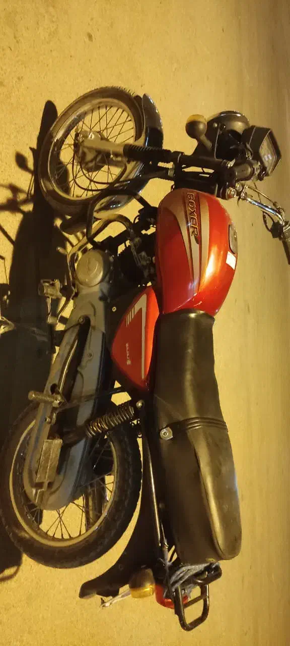 موتور باکسر 125 اصلی|موتورسیکلت|شیراز, شهرک صنعتی شیراز|دیوار