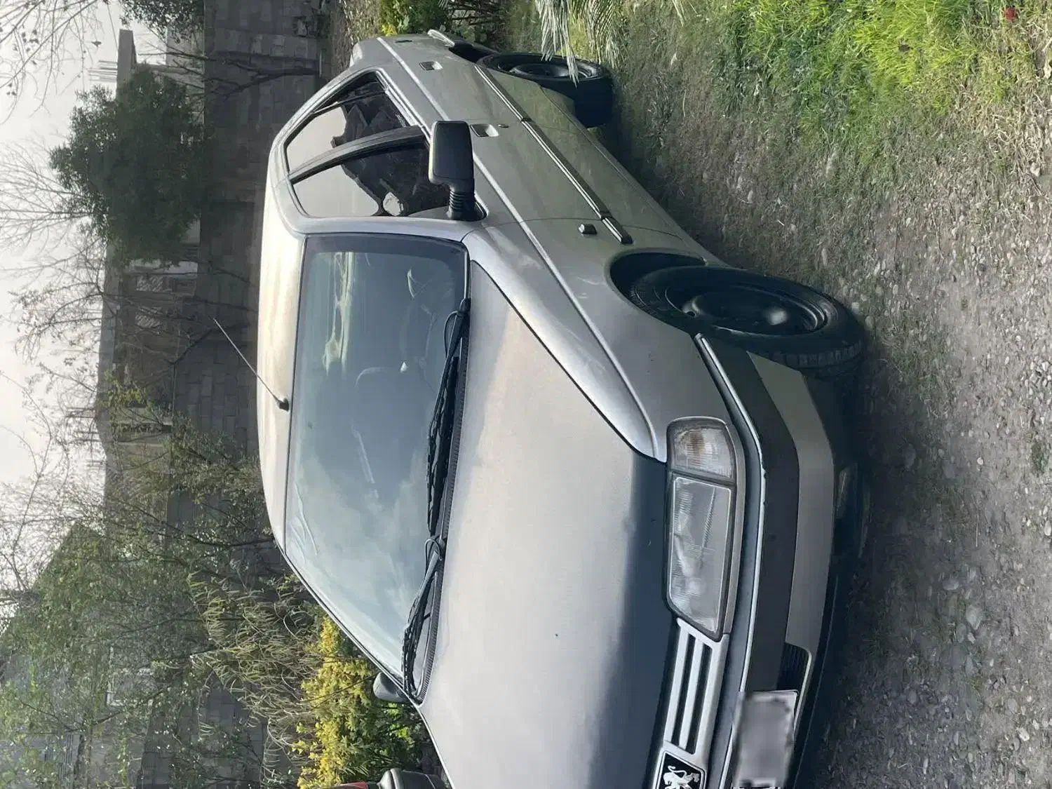 پژو ۴۰۵ نقره ای|خودرو سواری و وانت|لشت نشا, |دیوار