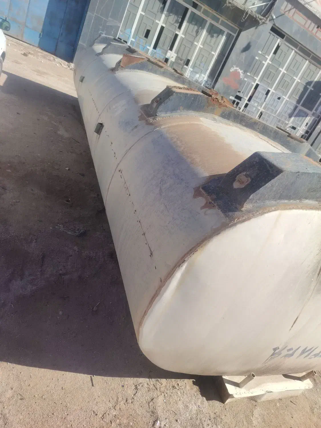 تانکر آب|مصالح و تجهیزات ساختمان|یزد, |دیوار