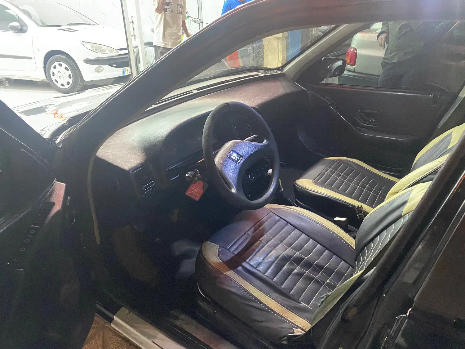 405 مشکی مدل 82|خودرو سواری و وانت|اسفراین, |دیوار