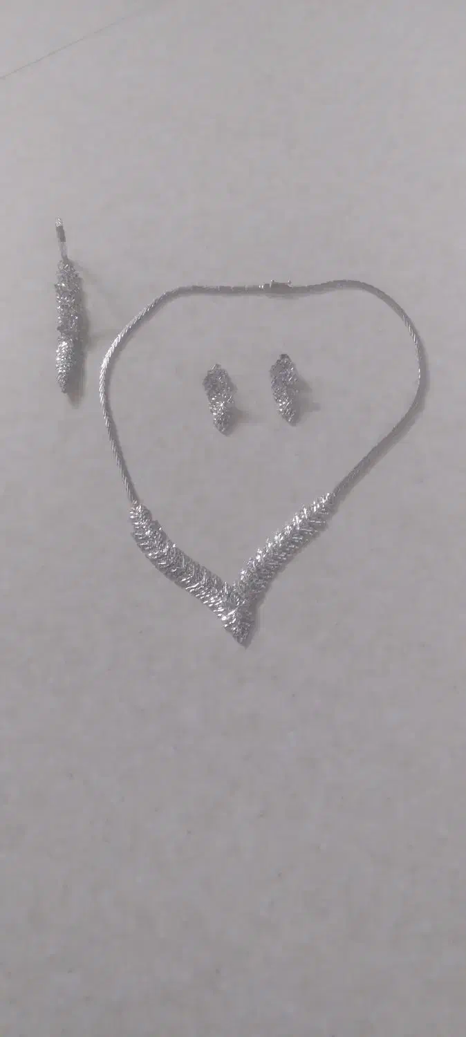 سرویس طلا نو اصلا استفاده نشده در حد ده روزه خریدم|جواهرات|اراک, |دیوار