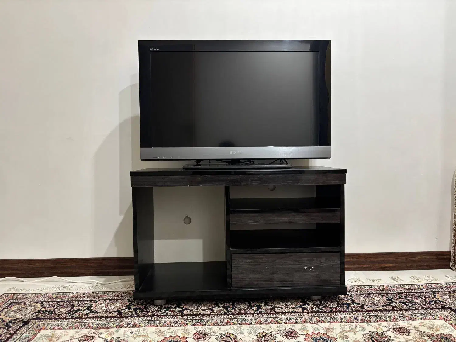 تلویزیون ۳۲ اینج SONY|تلویزیون و پروژکتور|تهران, هاشم‌آباد|دیوار