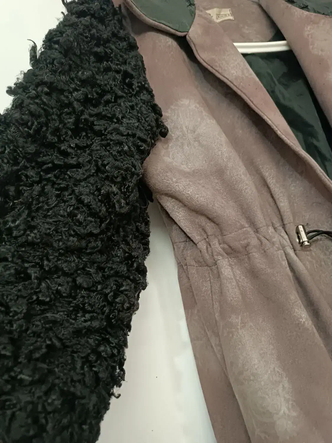 پاییزه|لباس|شیروان (خراسان), |دیوار