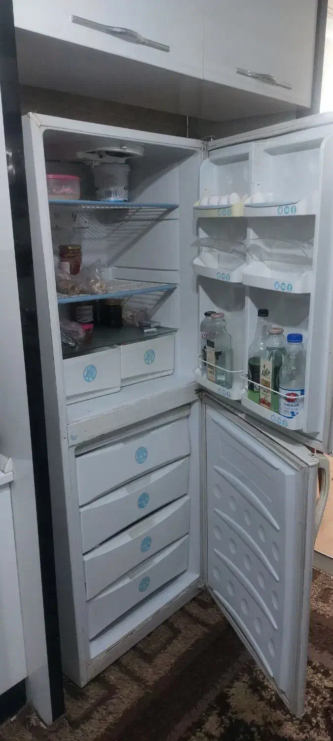 یخچال فریز فروزان موتور ژاپن بدون صدا|یخچال و فریزر|اصفهان, جلالیه|دیوار
