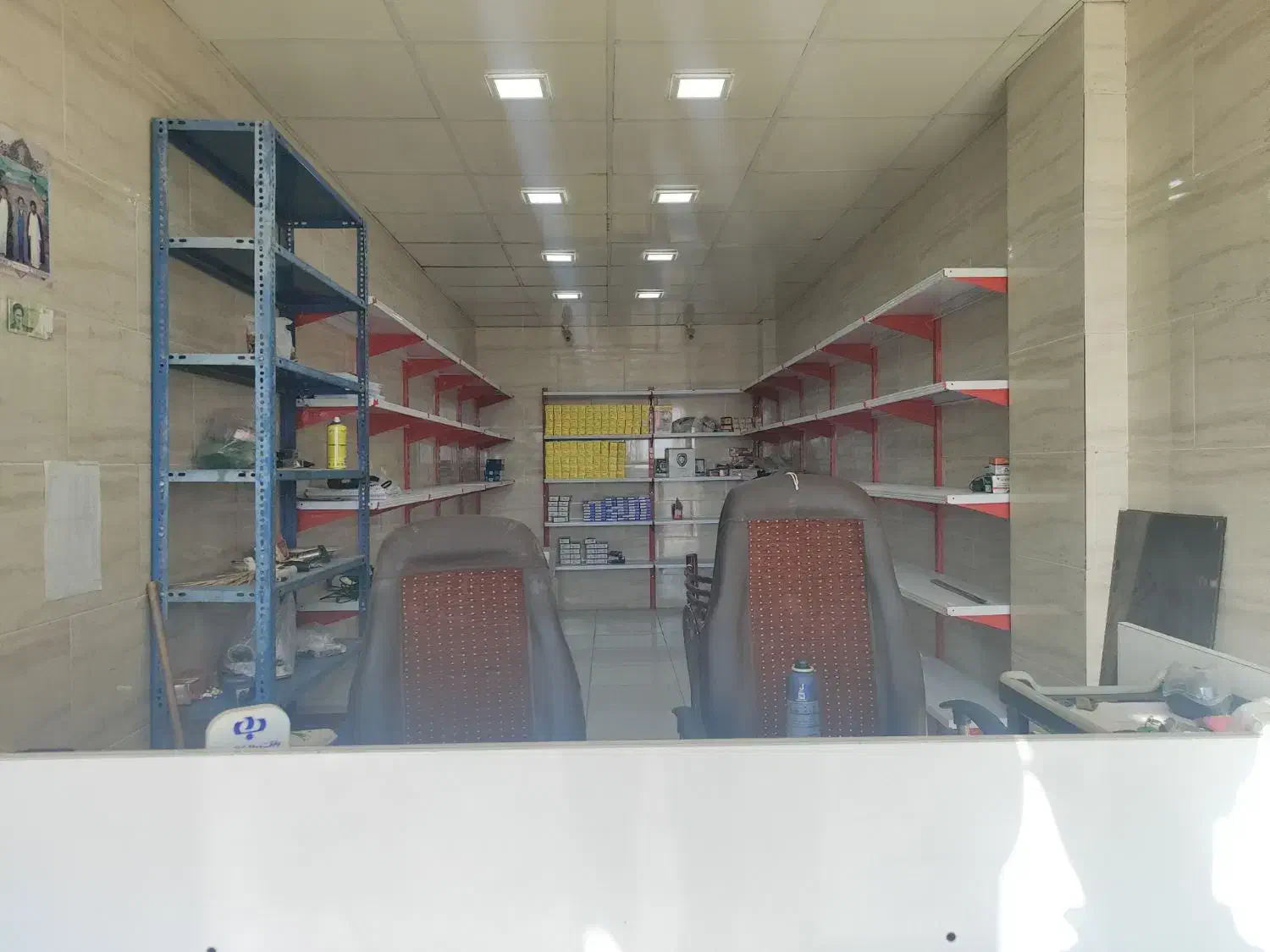 مغازه 30متری دیر|اجارهٔ مغازه و غرفه|بندر دیر, |دیوار