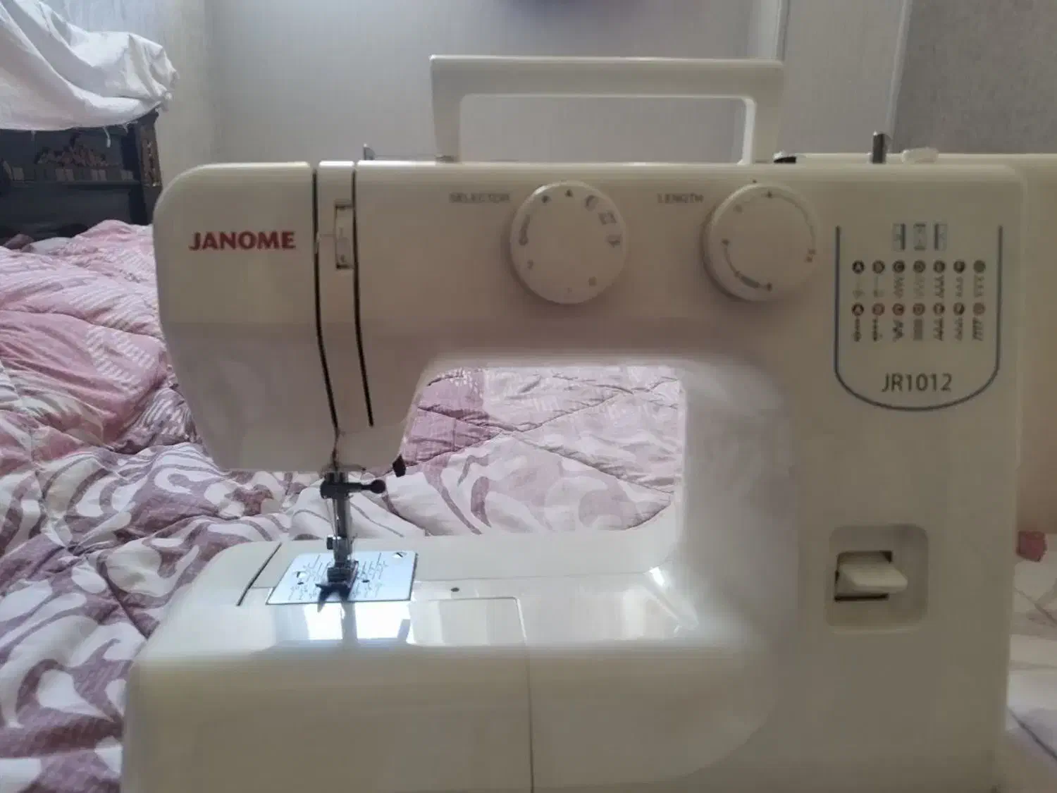 چرخ خیاطی سالم وکم وار|چرخ خیاطی و ریسندگی|خمینی‌شهر, |دیوار