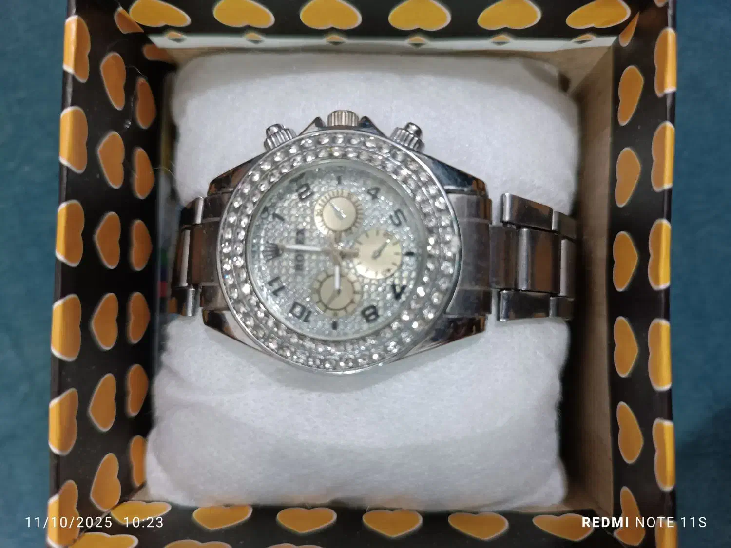 ساعت زنانه نگین دار|ساعت|قدس, شهر‌قدس|دیوار