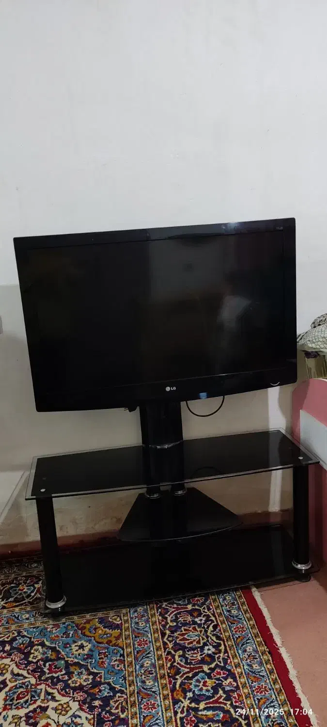 تلویزیون و زیر تلویزیونی|تلویزیون و پروژکتور|آبدانان, |دیوار