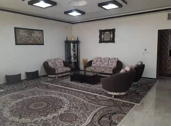 رهن کامل یک منزل مسکونی در مرکز شهر تفرش|اجارهٔ خانه و ویلا|تفرش, |دیوار