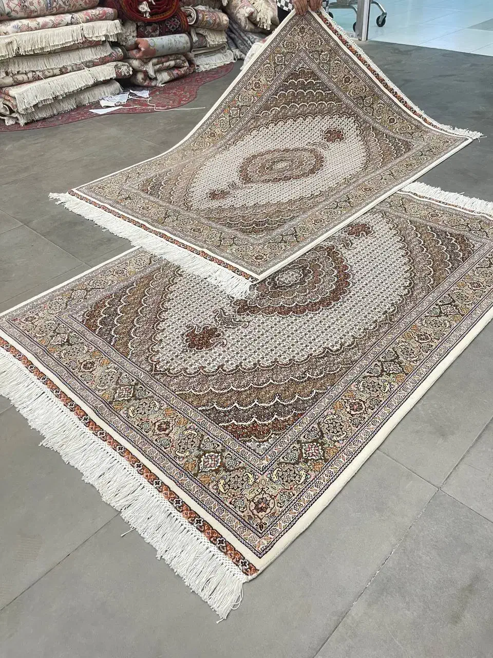 فرش دستباف (بساک) جفت ۳ متری ۶ لا ۴۰ رج|فرش|مشکیندشت, |دیوار