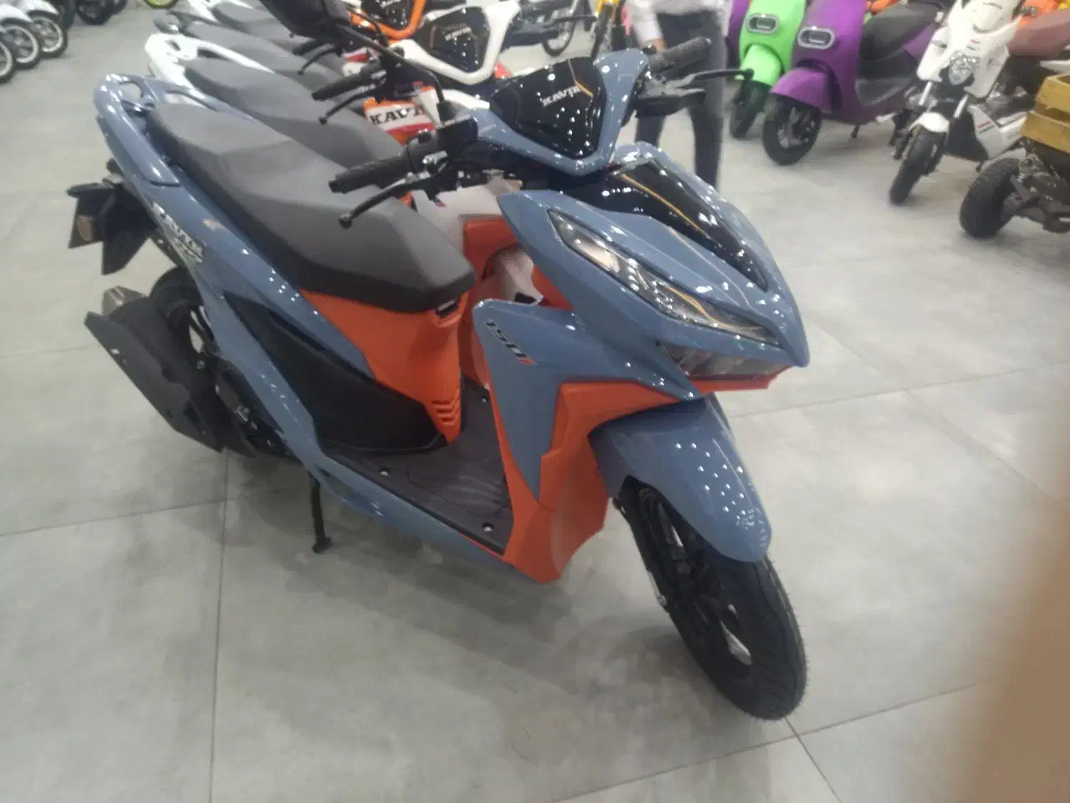 kaver 1401خشک  کلیک|موتورسیکلت|اصفهان, مفتح|دیوار