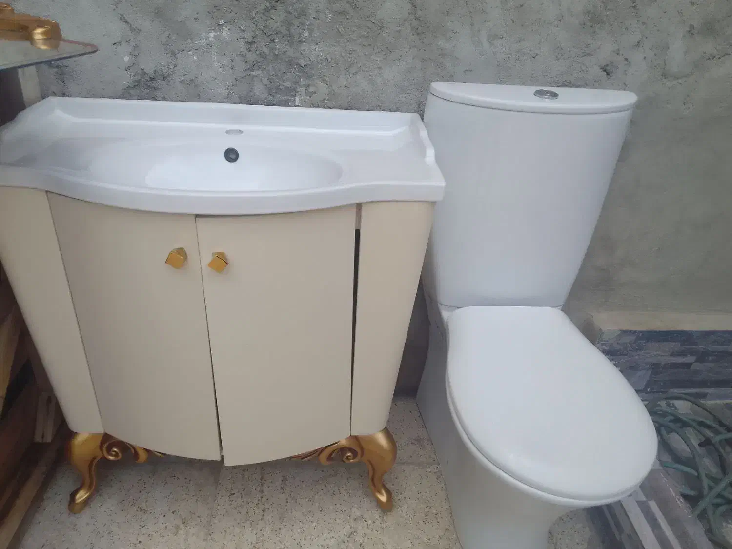 توالت فرنگی...|لوازم سرویس بهداشتی|بندرعباس, |دیوار