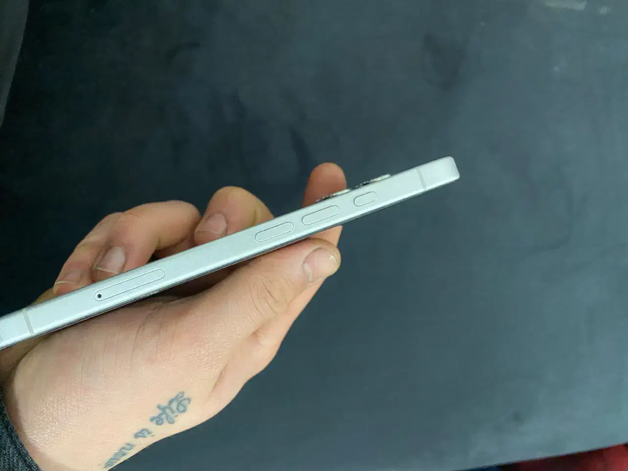 آیفون ۱۶|موبایل|قم, نیروگاه|دیوار