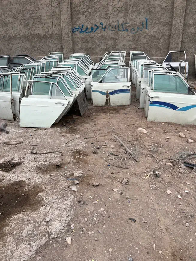 بدنه پیکان پژو پراید پی کی و لوازم استوک|قطعات یدکی و لوازم جانبی|فلاورجان, |دیوار