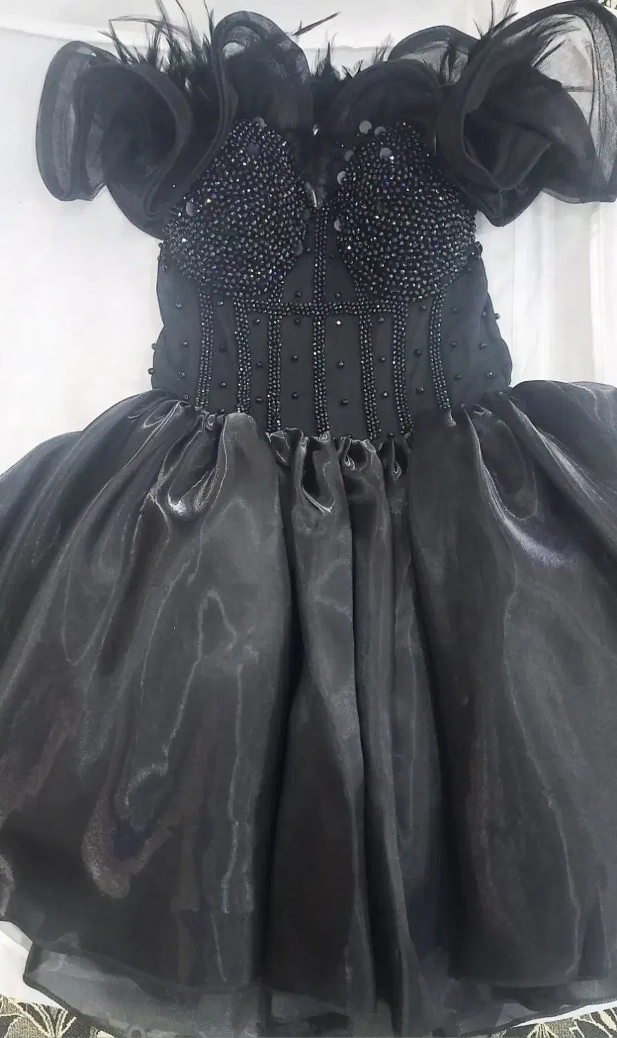 لباس مجلسی|لباس|پرند, فاز ۶|دیوار