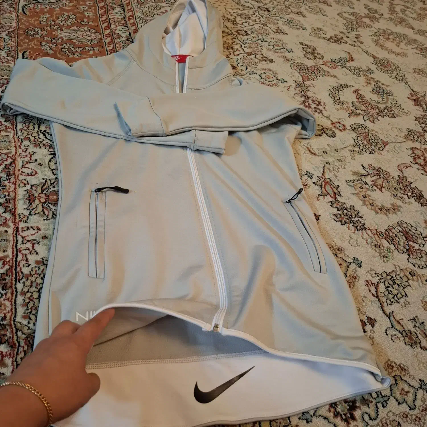 سویشرت شلوار|لباس|کاشان, کوچه باسکول|دیوار