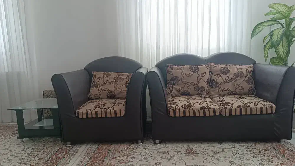 فروش مبل ۷نفره با عسلی هاش|مبلمان خانگی و میز عسلی|دیواندره, |دیوار