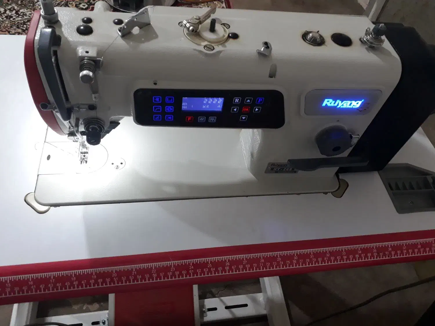 چرخ فول رویانگ|چرخ خیاطی و ریسندگی|بروجرد, |دیوار