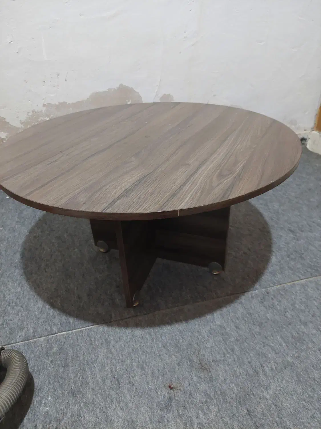 دو عدد درب چوبی و میز گرد چوبی|مصالح و تجهیزات ساختمان|داراب, |دیوار