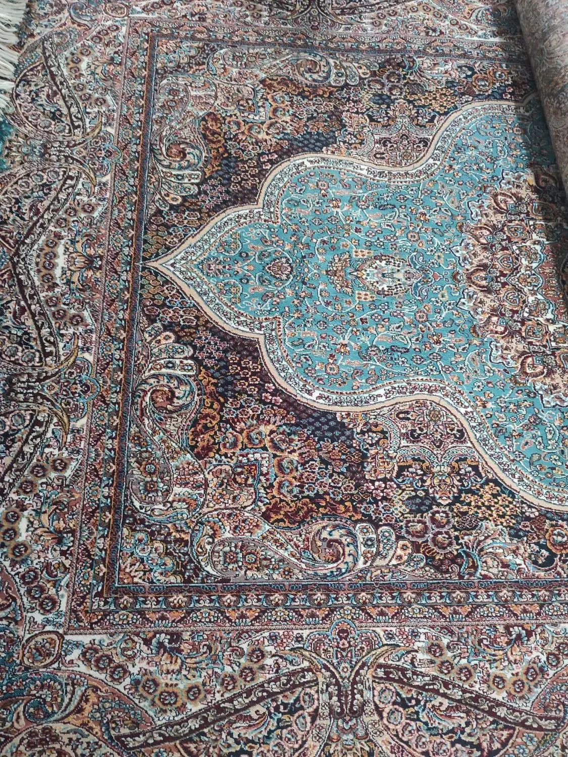 فرش ۶متری در حد نو 700شانه تراکم 2250قیمت 9میلیون|فرش|سیاهکل, |دیوار