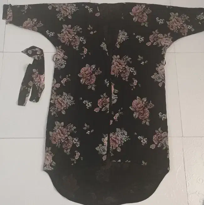 مانتو حریر و پالتو سایز۴۰|لباس|قم, پردیسان|دیوار