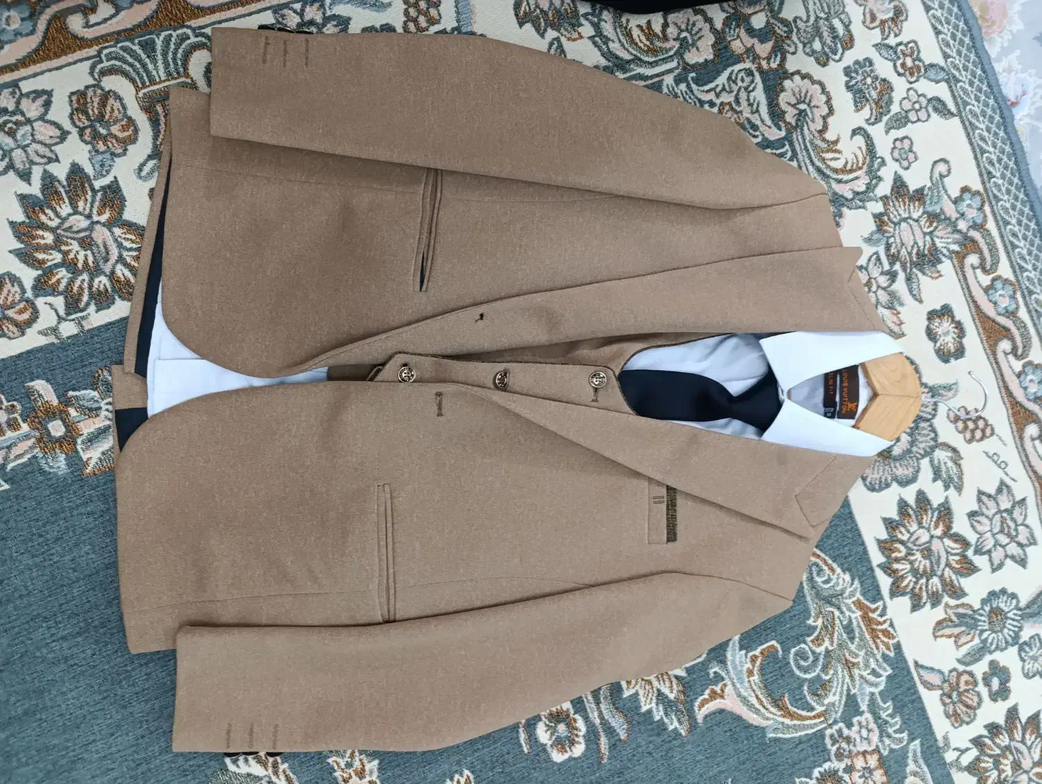 کت شلوار کرمی|لباس|شهریار, شهرک امیریه|دیوار